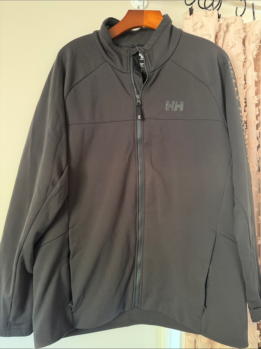 Helly Hansen Men's Dark Gray Full-Zip Softshell Jacket